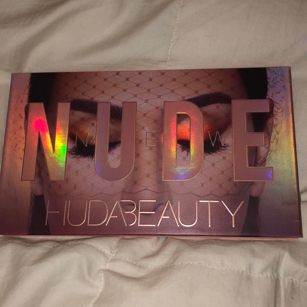 Huda Beauty New Nude